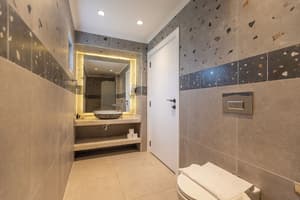 thumbnail: Bathroom