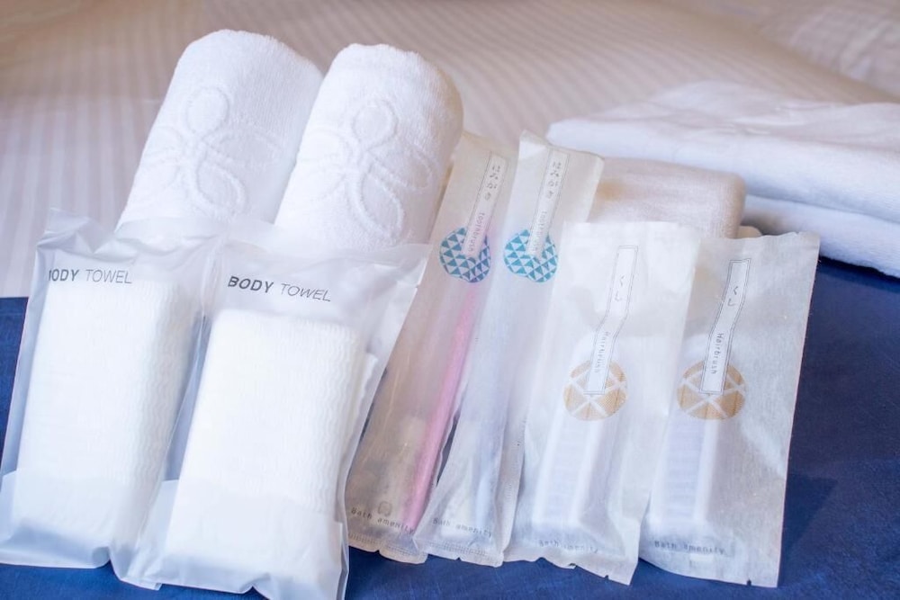 Bathroom amenities