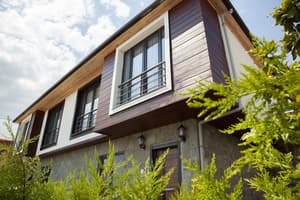 thumbnail: Front of property