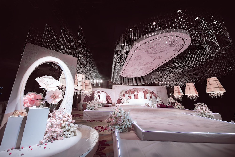 Indoor wedding