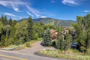 thumbnail: Mountain view