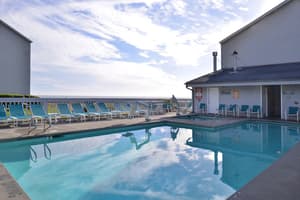 thumbnail: Outdoor pool