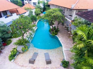 thumbnail: Outdoor pool