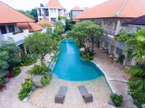 thumbnail: Outdoor pool