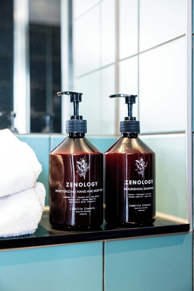 Bathroom amenities