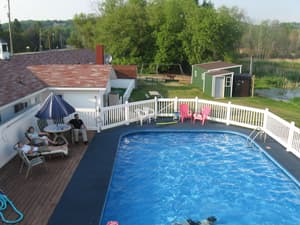 thumbnail: Outdoor pool
