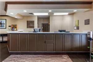 thumbnail: Indoor/Interior,On-Site,Lobby