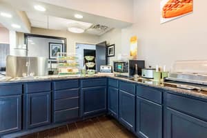 thumbnail: Breakfast area