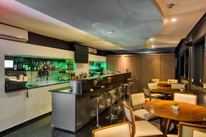 thumbnail: Bar (on property)