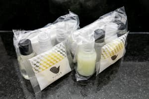 thumbnail: Bathroom amenities