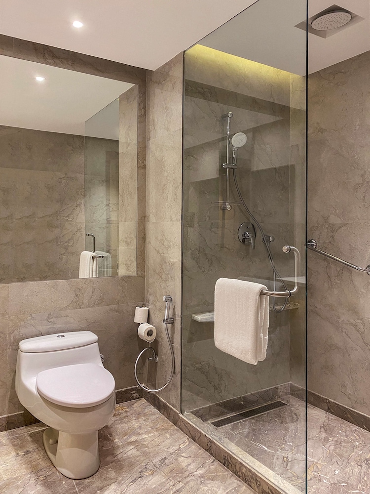 Bathroom shower