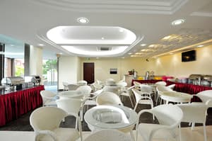 thumbnail: Breakfast area