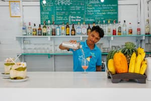 thumbnail: Bar (on property)