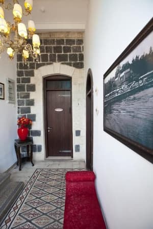 thumbnail: Interior detail
