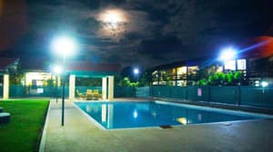 thumbnail: Bar (on property)