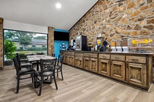 thumbnail: Breakfast area