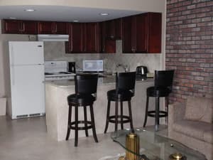 thumbnail: In-room dining
