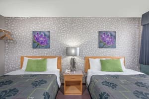 thumbnail: Interior