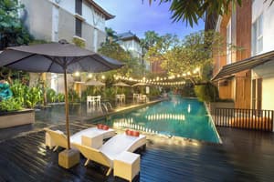 thumbnail: Outdoor pool