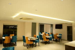 thumbnail: Restaurant