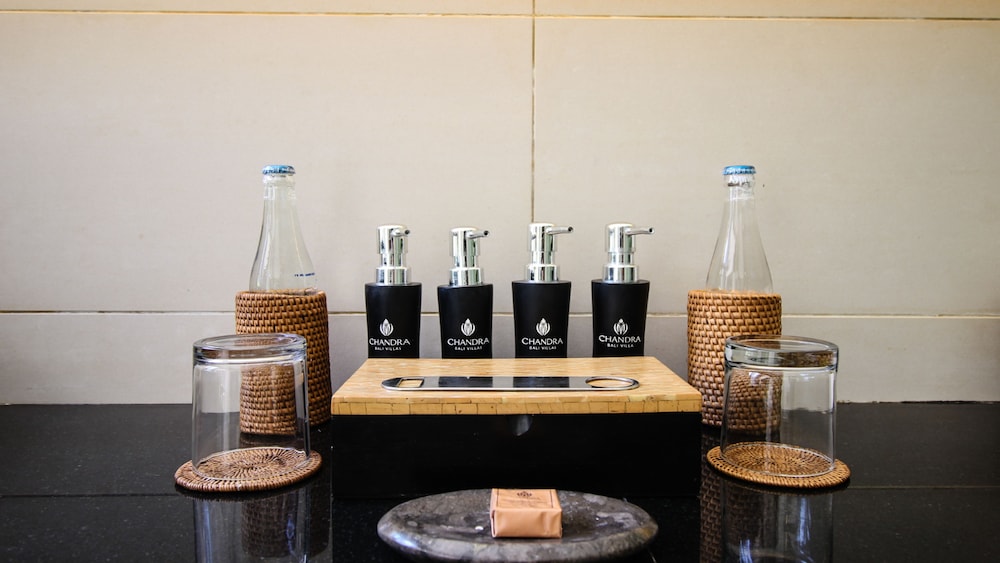 Bathroom amenities