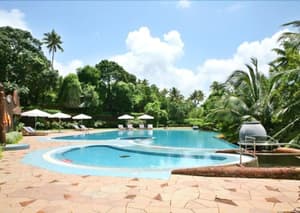 thumbnail: Outdoor pool