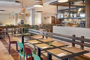 thumbnail: Bar (on property)