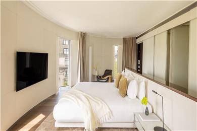 Guest Room,On-Site