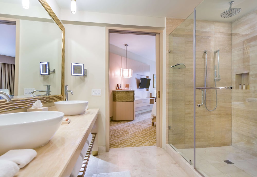 Bathroom shower