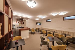 thumbnail: Snack bar