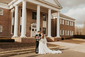 thumbnail: Outdoor wedding area