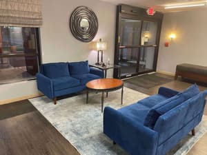 thumbnail: Lobby sitting area