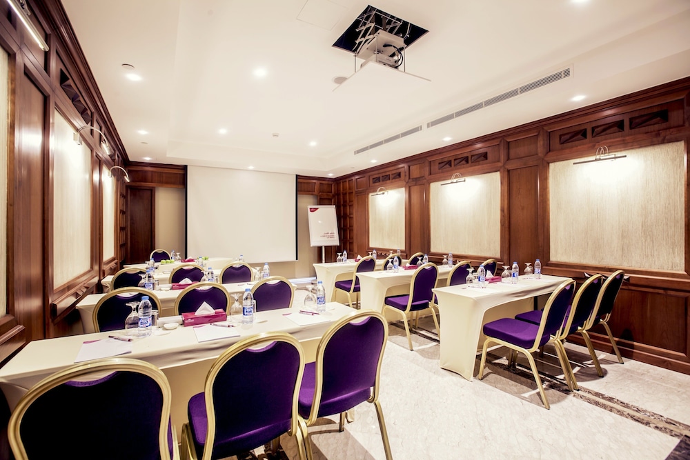 Meeting facility