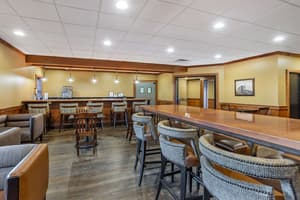 thumbnail: Breakfast area