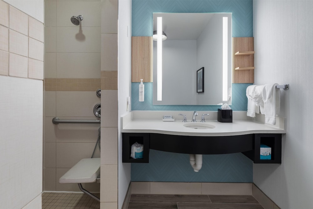 Bathroom shower
