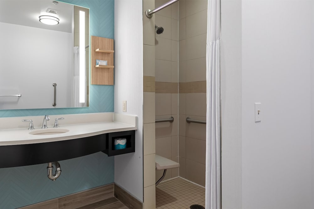 Bathroom shower