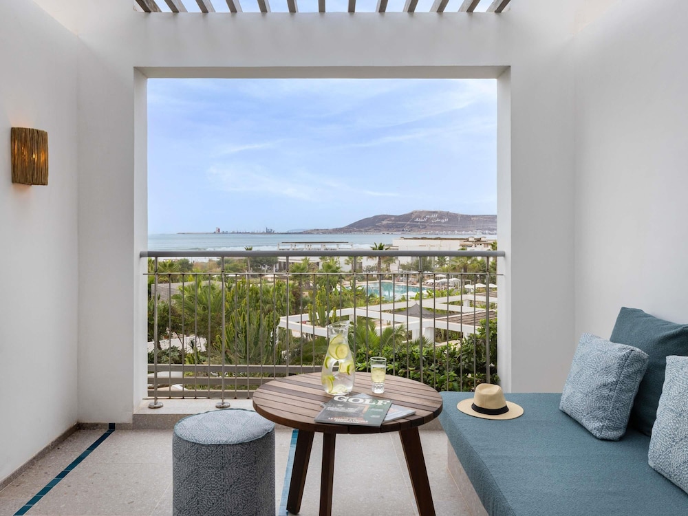 Beach/ocean view