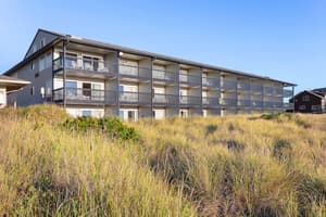 thumbnail: Exterior
