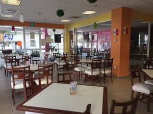 thumbnail: Restaurant