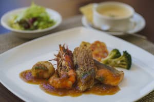 thumbnail: Restaurant