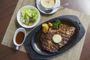 thumbnail: Restaurant
