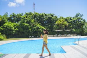 thumbnail: Outdoor pool