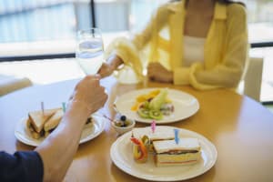 thumbnail: In-room dining