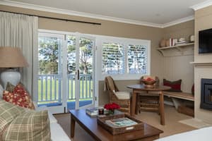 thumbnail: Living area