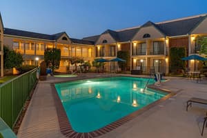 thumbnail: Pool