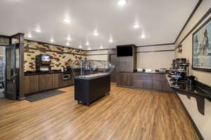 thumbnail: Breakfast area