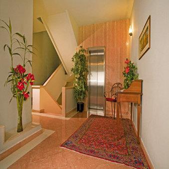 Indoor/Interior,Lobby
