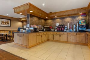 thumbnail: Breakfast area
