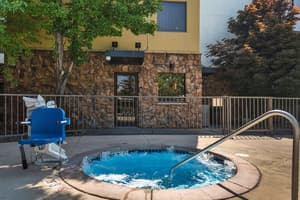 thumbnail: Pool