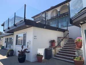 thumbnail: Exterior